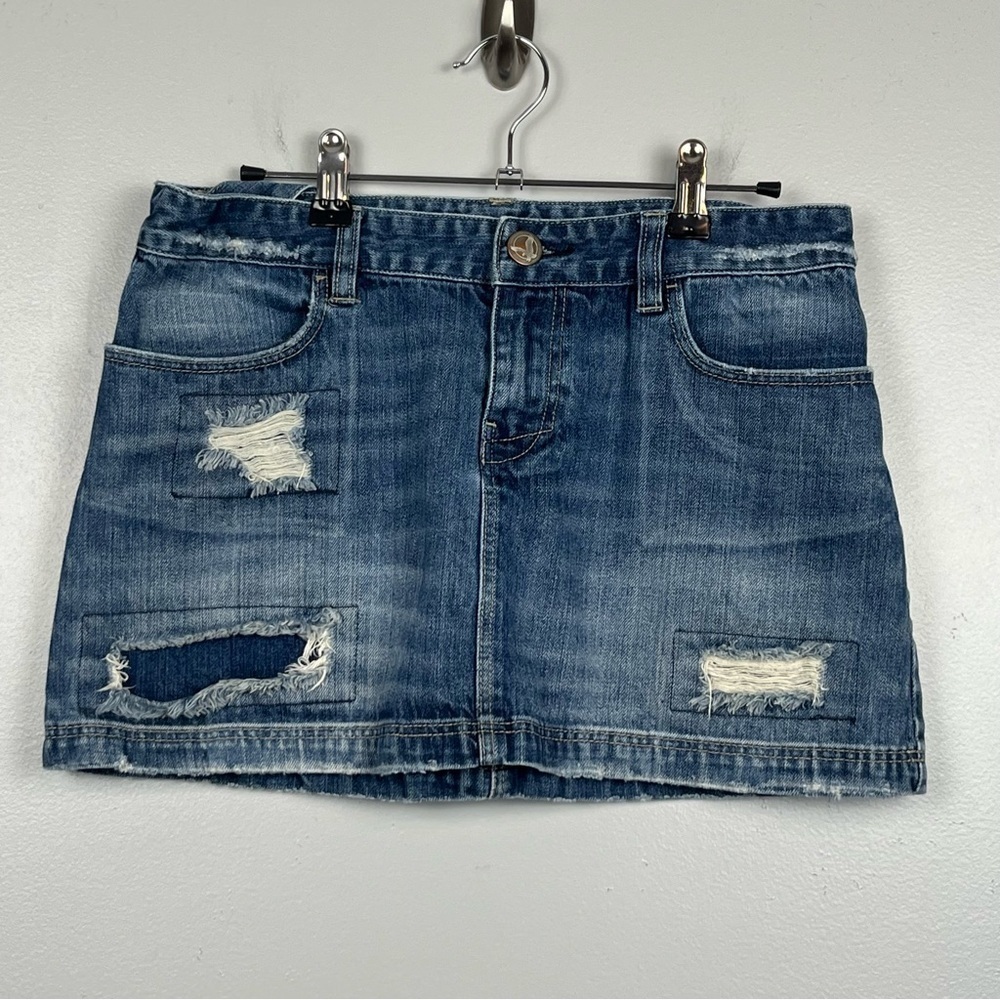 American Eagle distressed 100% cotton denim mini skirt, size 6.